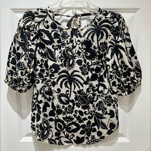 NWT Ann Taylor Black and White Floral Puff-Sleeve Blouse